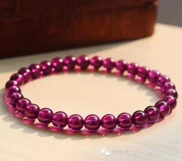 水晶怎么戴才能又美又健康？解释水晶的10个疑问