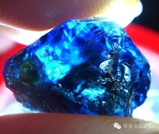 令人窒息的宝石原矿之美