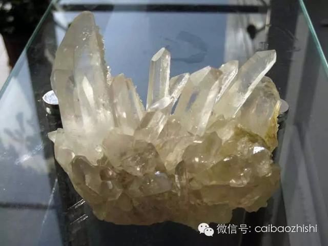 养殖水晶与天然水晶成分一致?消费者该如何分辨?